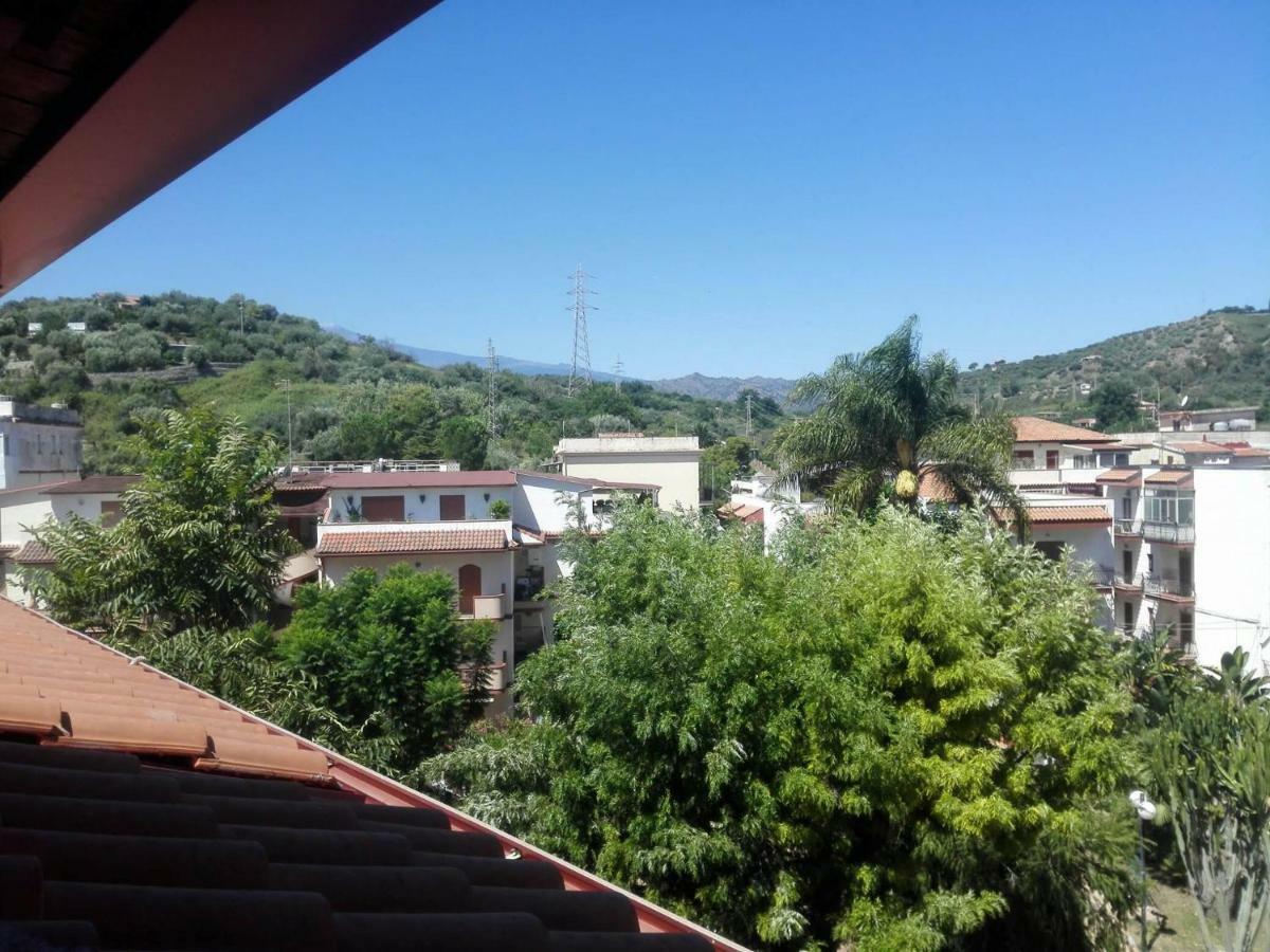 B&B Villa Marysa Giardini Naxos Esterno foto